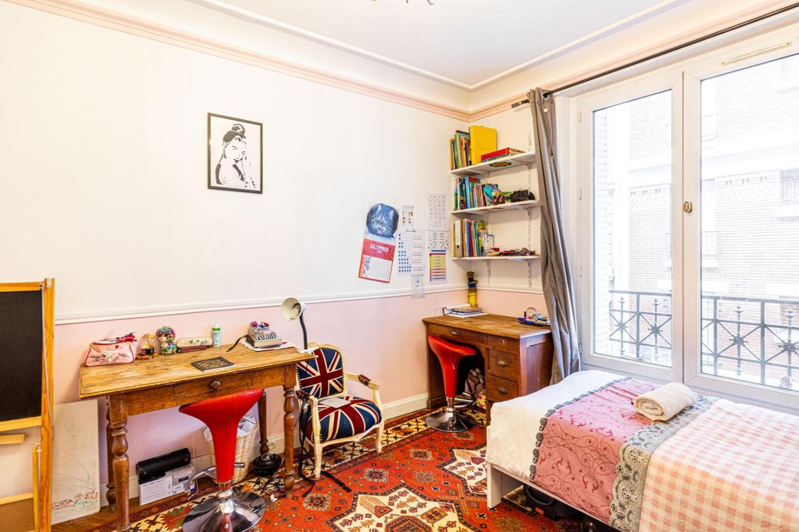 Guestready - Parisian Getaway In The 10th Arr. Apartment *